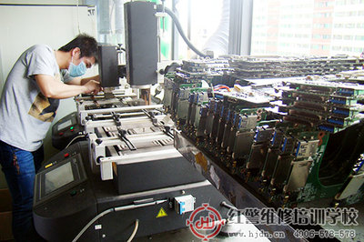 红警电脑维修培训学校成功接修500多万元高端主板，彰显技术实力